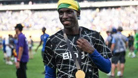 足球冷门赛事：黑马崛起与强队意外翻车背后的故事